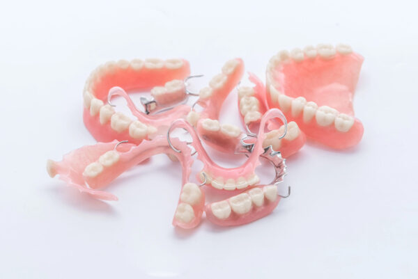 Removable Dentures: What to Expect during Treatment